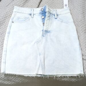 Old Navy Light Wash Denim Skirt